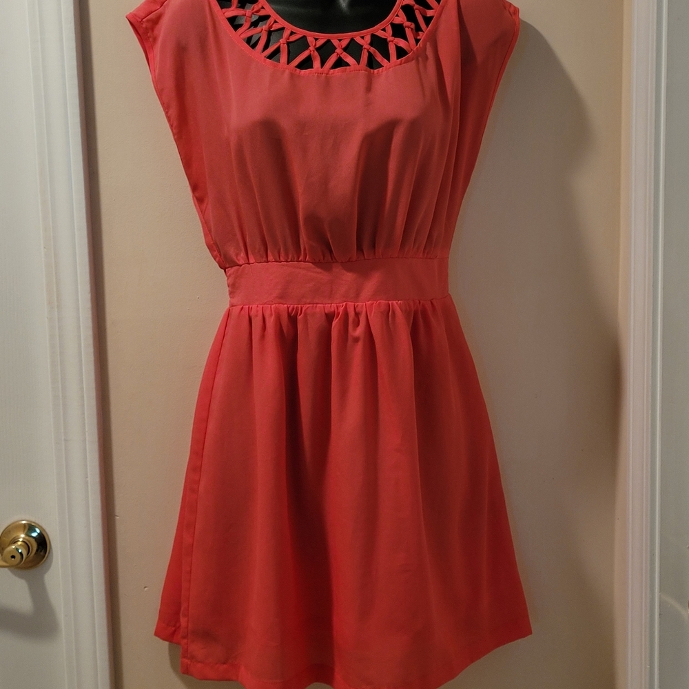 Summer short sleeve pink dress